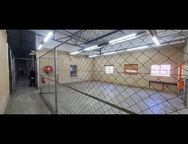1,140M² WAREHOUSE TO LET IN BENONI CENTRAL